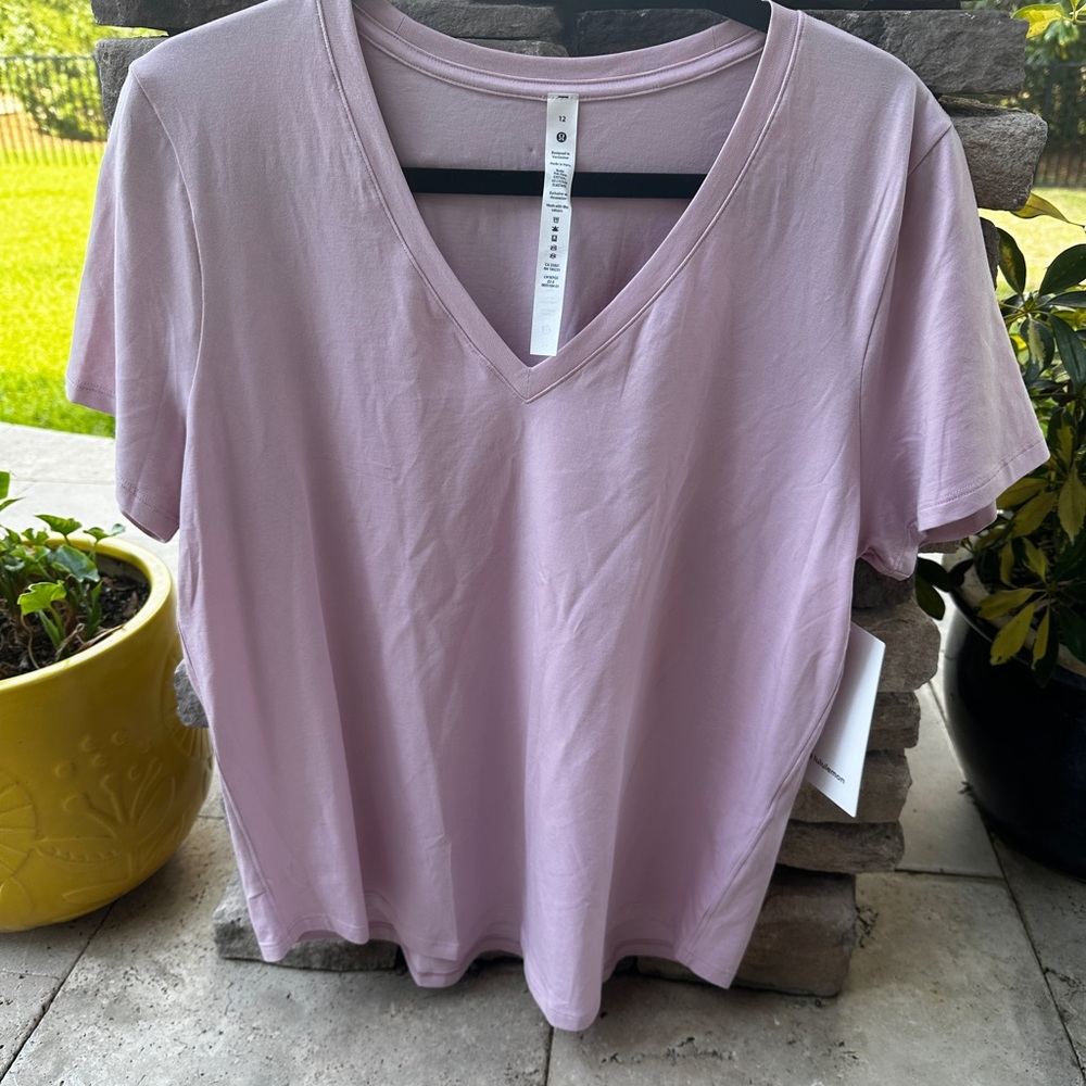 Lululemon Love V-Neck T-Shirt Pink Peony Women's 12 NEW